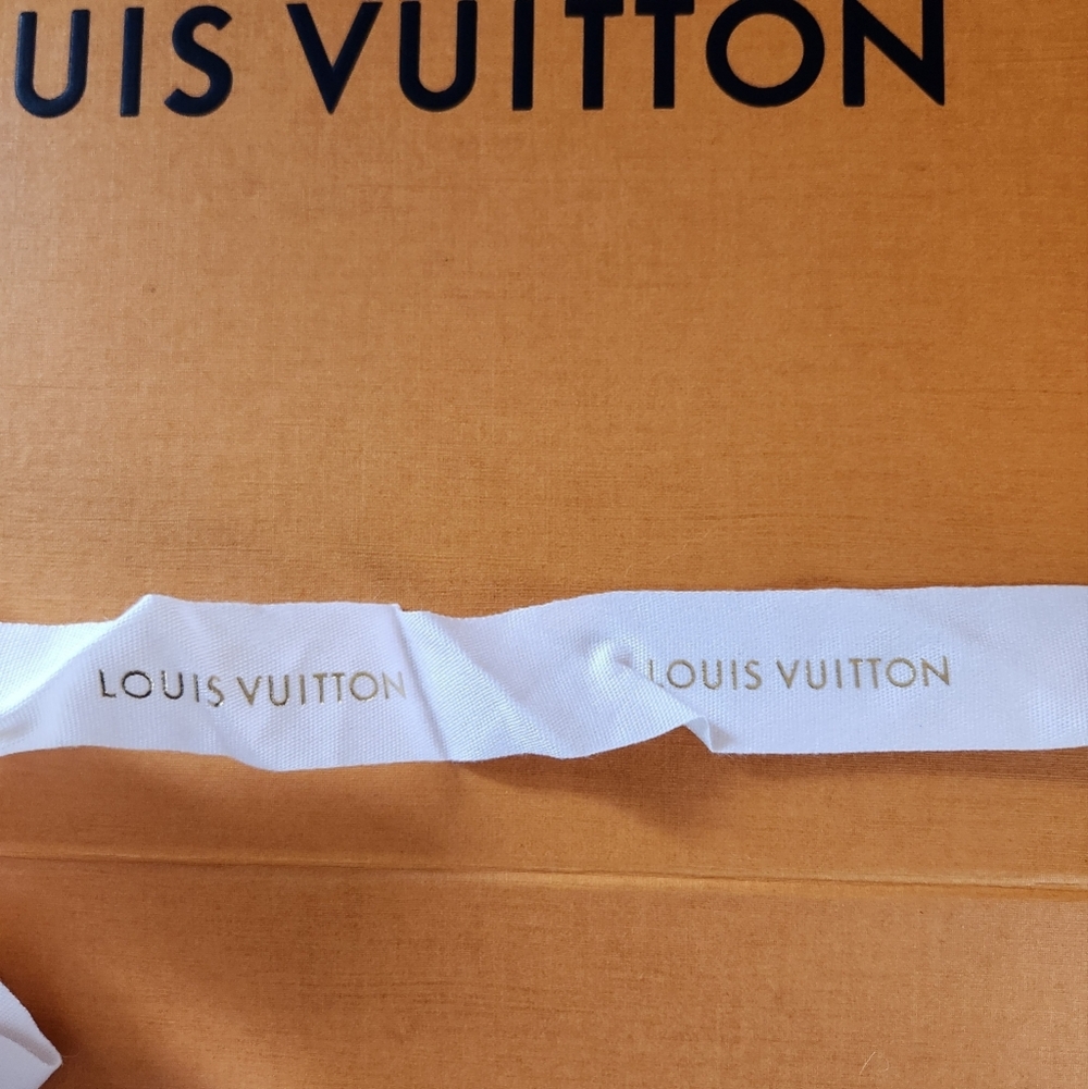 Louis Vuitton Orange Box Cover & Ribbon Broken Crafts Crafting Lot Pieces. Decor - Picture 2 of 8